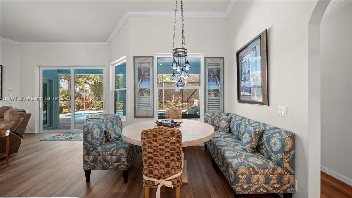 For Sale: $899,000 (4 beds, 3 baths, 3120 Square Feet)