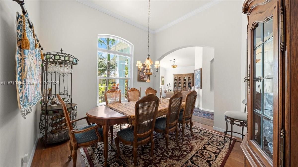 For Sale: $899,000 (4 beds, 3 baths, 3120 Square Feet)