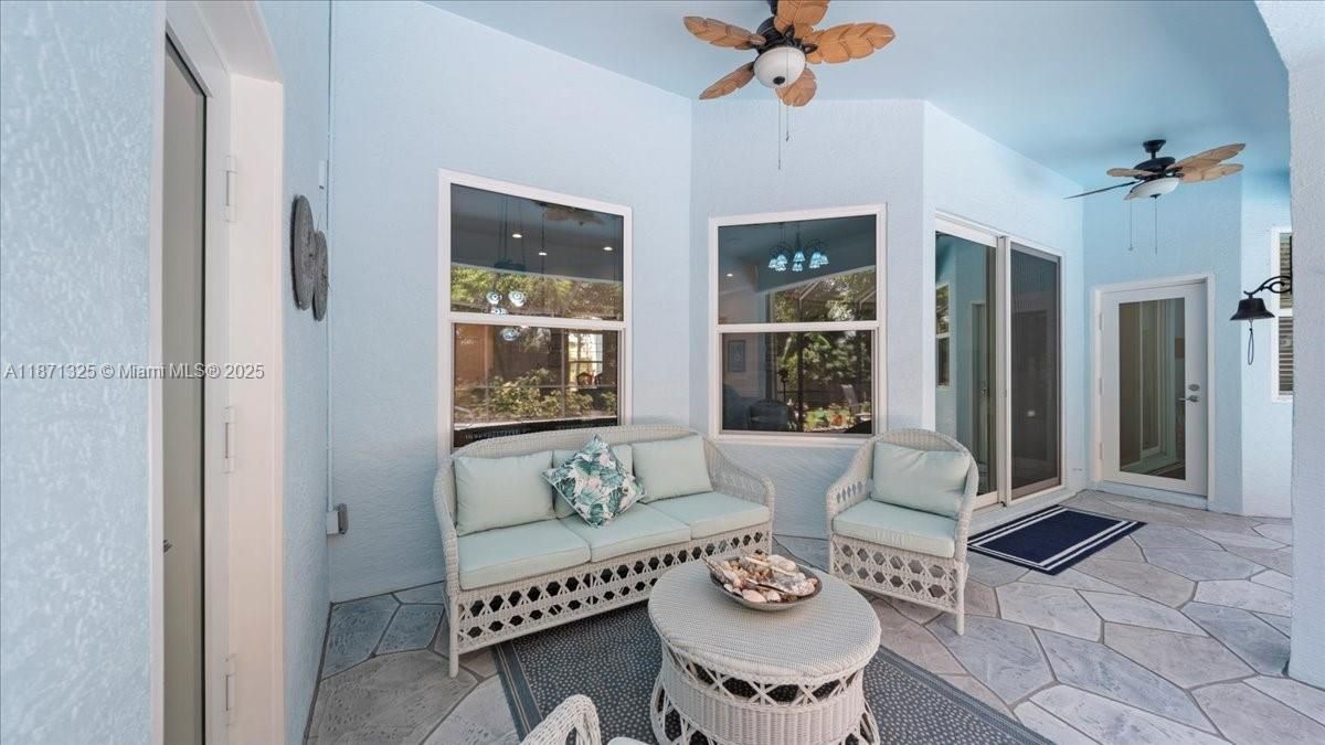 For Sale: $899,000 (4 beds, 3 baths, 3120 Square Feet)