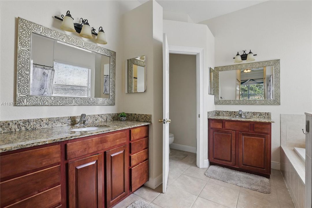 Recently Rented: $3,500 (5 beds, 3 baths, 2801 Square Feet)