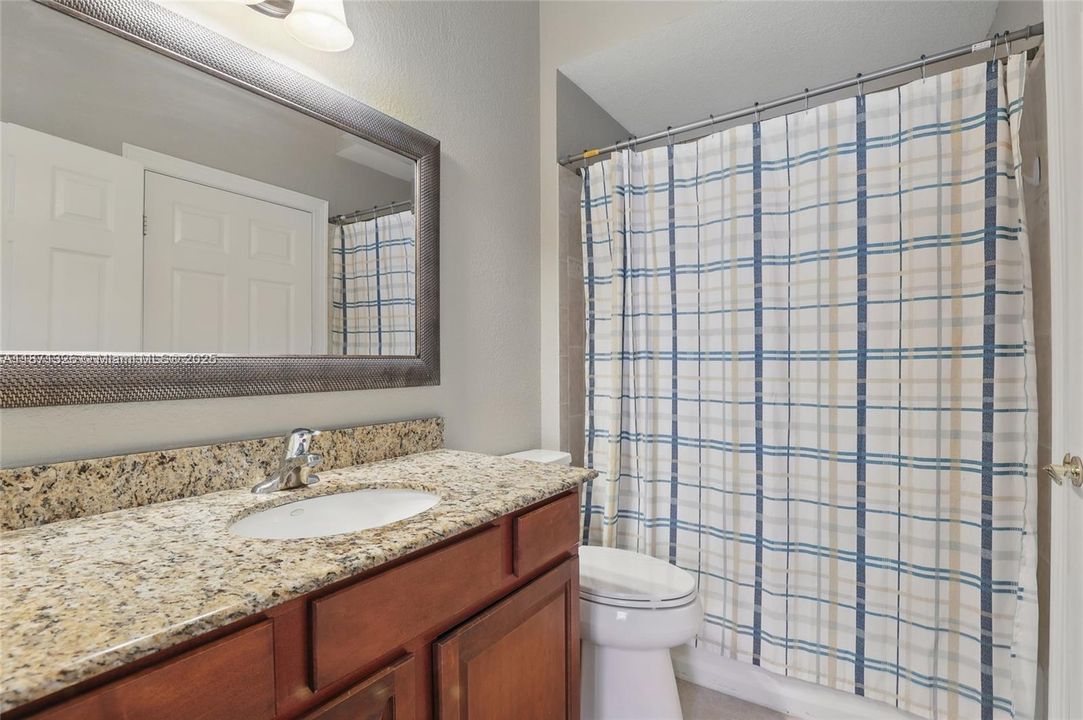 Recently Rented: $3,500 (5 beds, 3 baths, 2801 Square Feet)