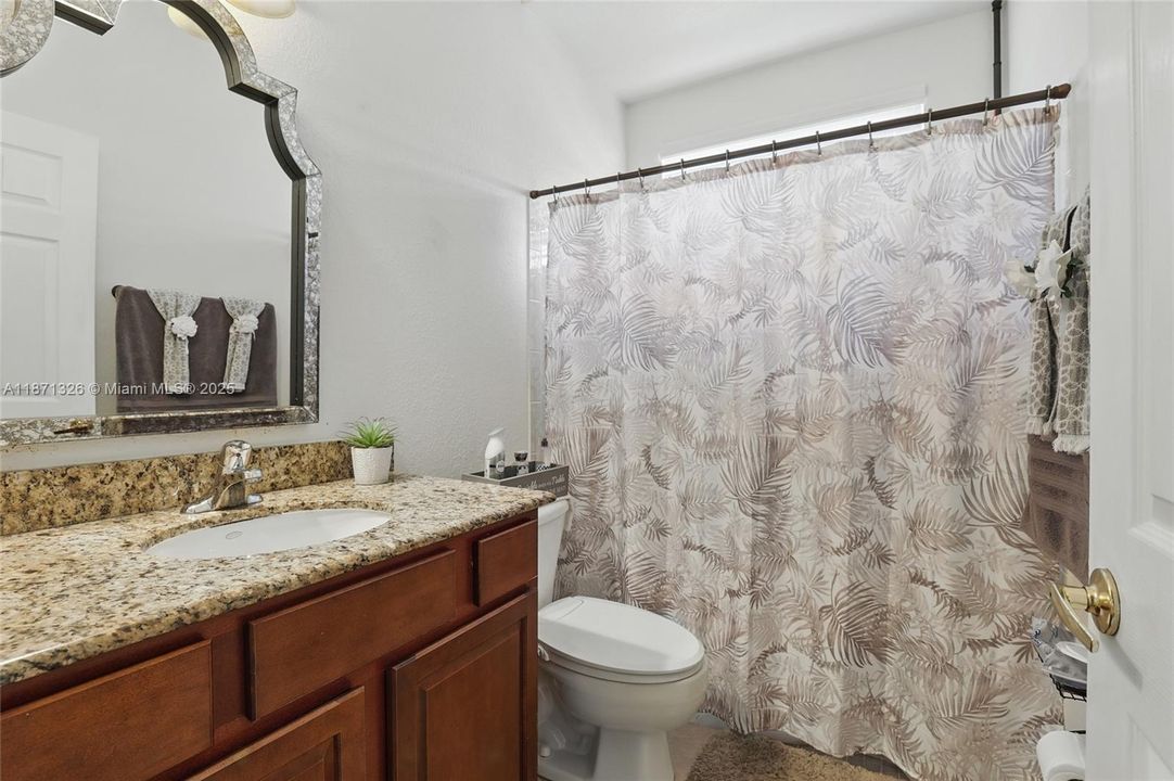 Recently Rented: $3,500 (5 beds, 3 baths, 2801 Square Feet)