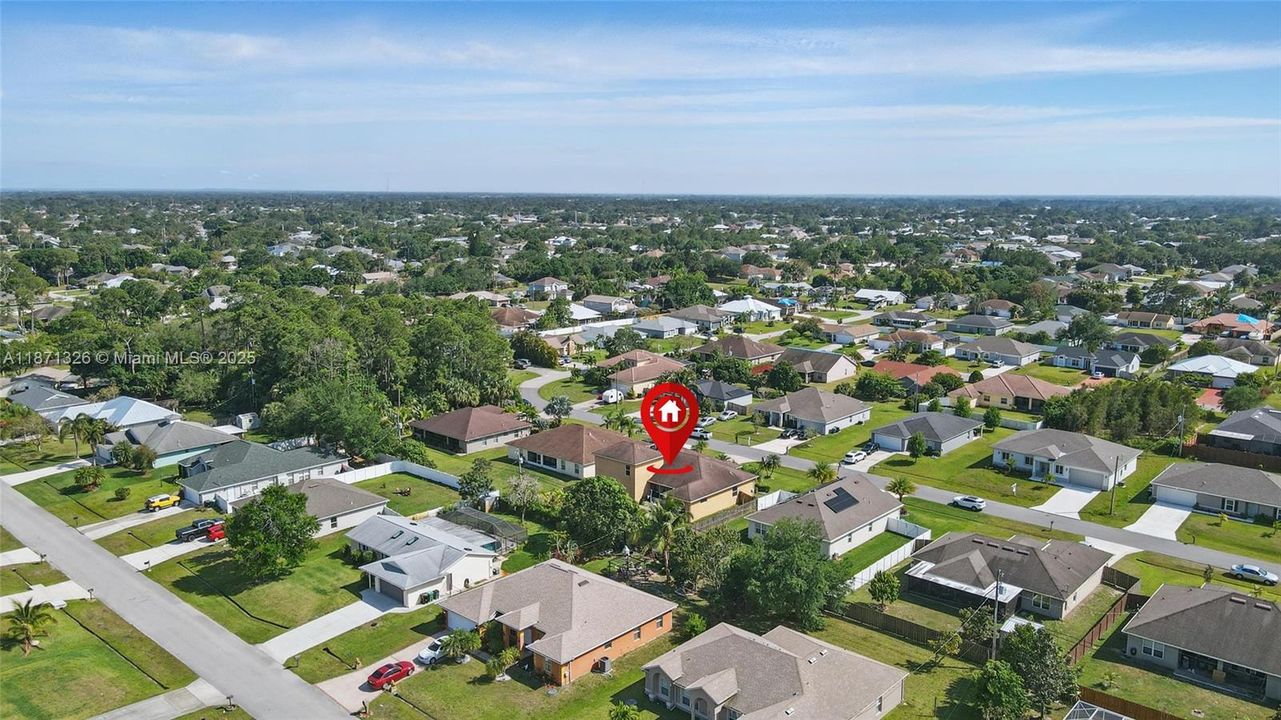 Recently Rented: $3,500 (5 beds, 3 baths, 2801 Square Feet)