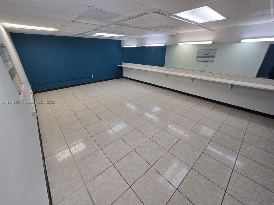 En Renta: $4,325 (0 camas, 0 baños, 0 Pies cuadrados)