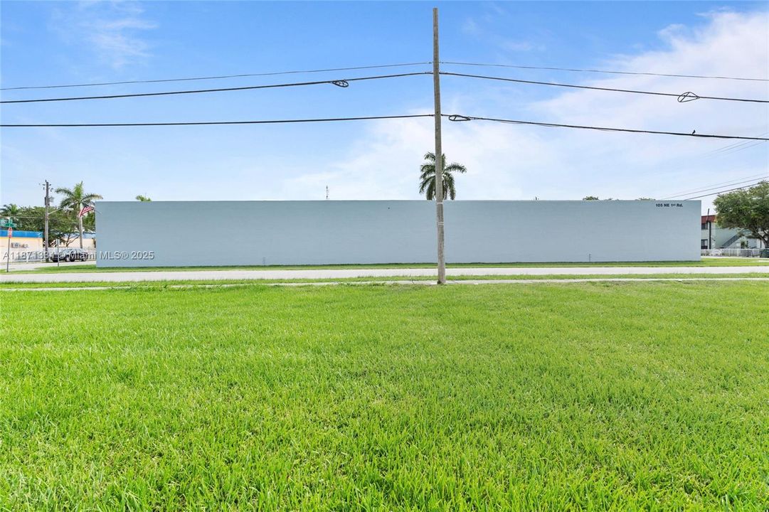 For Sale: $1,899,999 (0 beds, 0 baths, 0 Square Feet)