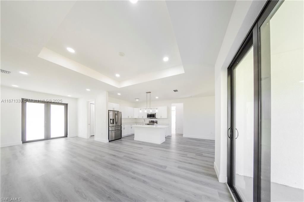 На продажу: $395,000 (3 спален, 2 ванн, 0 Квадратных фут)