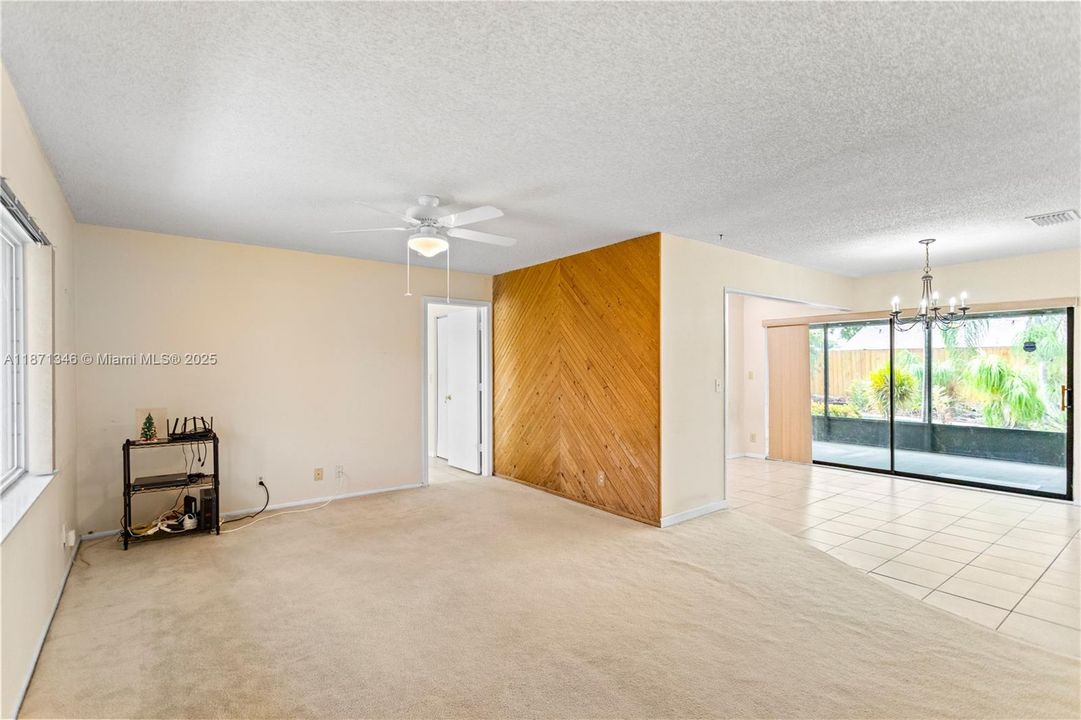 最近售出: $529,000 (3 贝兹, 2 浴室, 1144 平方英尺)