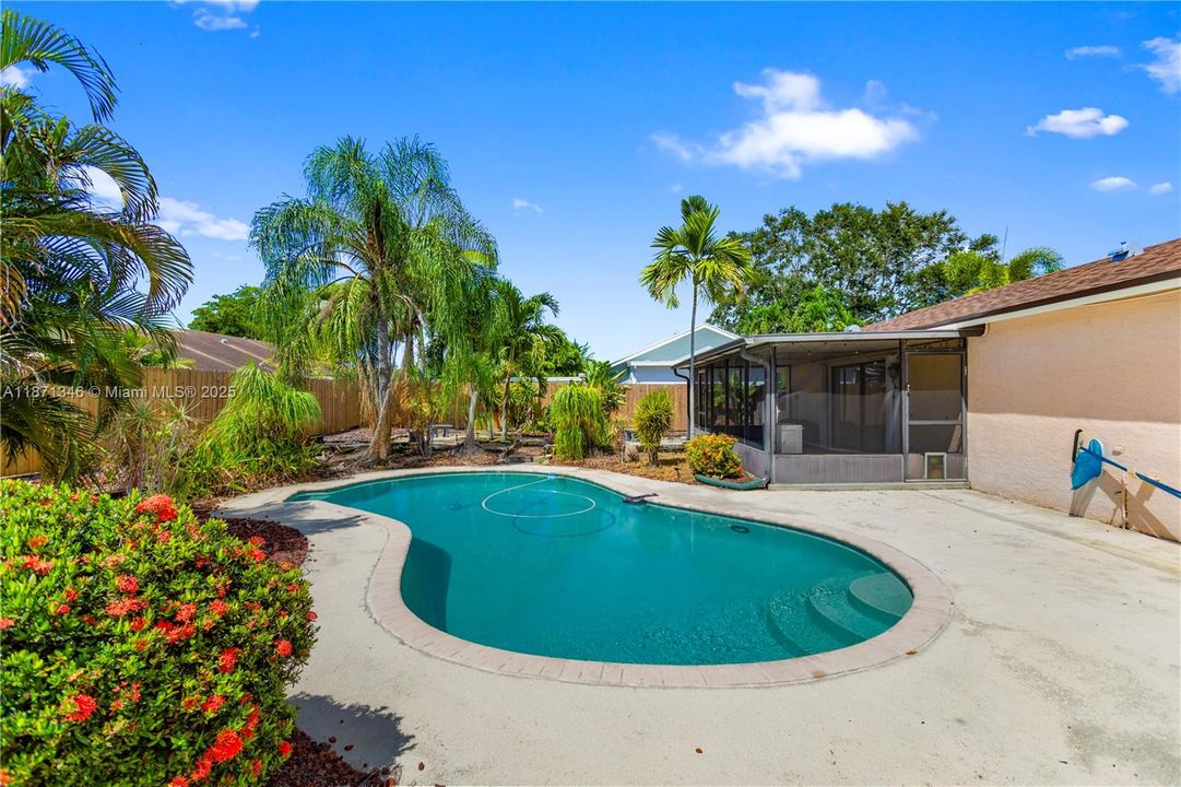 最近售出: $529,000 (3 贝兹, 2 浴室, 1144 平方英尺)