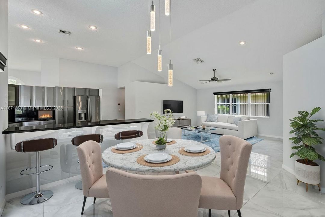 Recently Rented: $5,499 (4 beds, 2 baths, 2659 Square Feet)