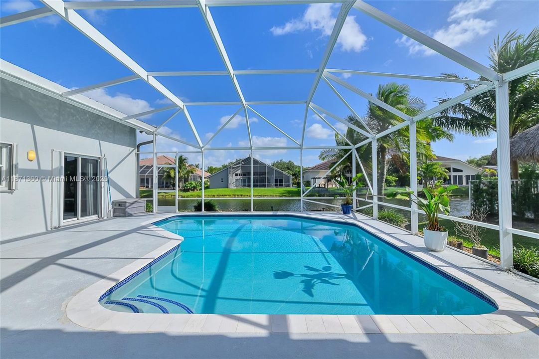 Recently Rented: $5,499 (4 beds, 2 baths, 2659 Square Feet)