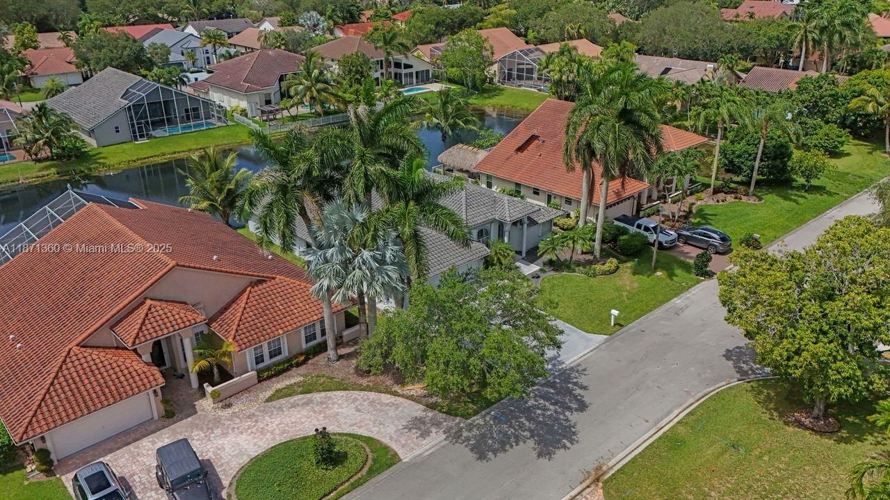 Recently Rented: $5,499 (4 beds, 2 baths, 2659 Square Feet)