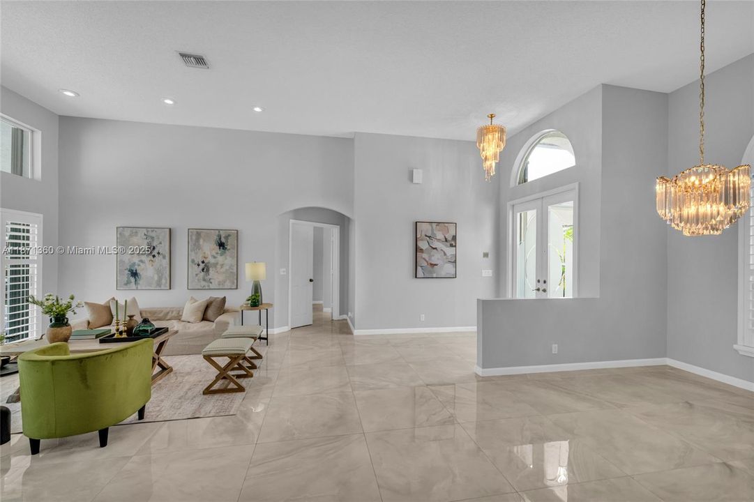 Recently Rented: $5,499 (4 beds, 2 baths, 2659 Square Feet)