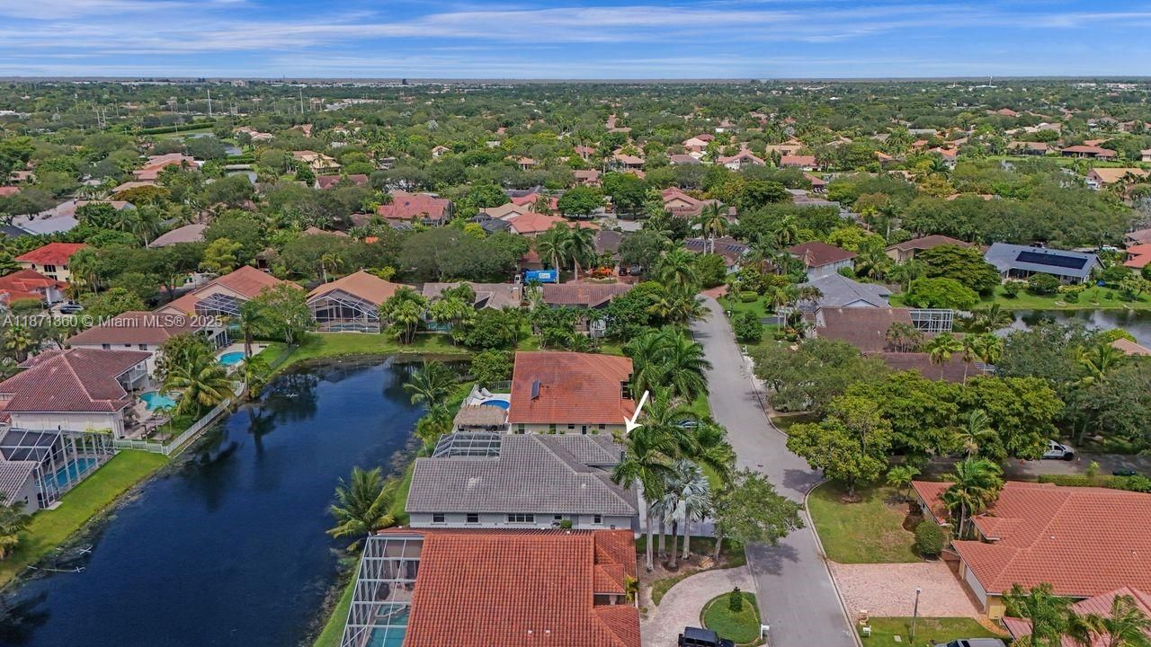 Recently Rented: $5,499 (4 beds, 2 baths, 2659 Square Feet)