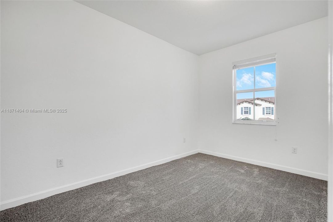 待售: $620,000 (3 贝兹, 2 浴室, 1827 平方英尺)