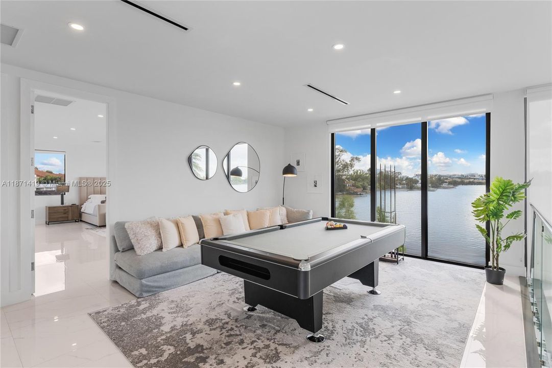 En Renta: $34,900 (5 camas, 5 baños, 4534 Pies cuadrados)