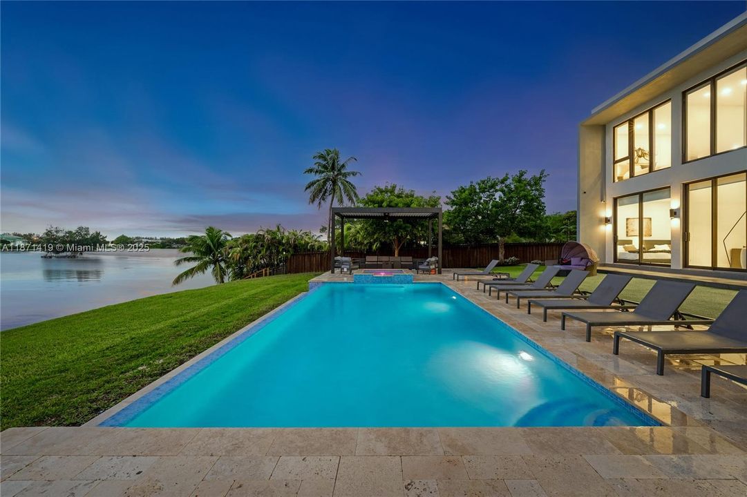 En Renta: $34,900 (5 camas, 5 baños, 4534 Pies cuadrados)