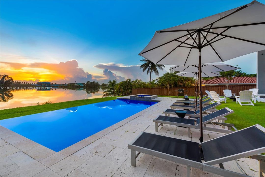 En Renta: $34,900 (5 camas, 5 baños, 4534 Pies cuadrados)