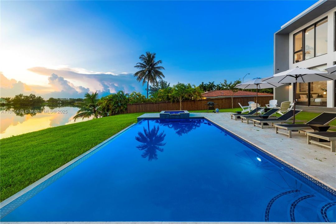 En Renta: $34,900 (5 camas, 5 baños, 4534 Pies cuadrados)