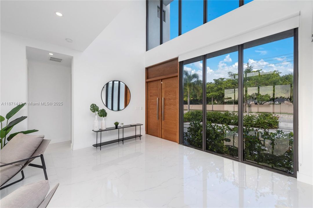 En Renta: $34,900 (5 camas, 5 baños, 4534 Pies cuadrados)