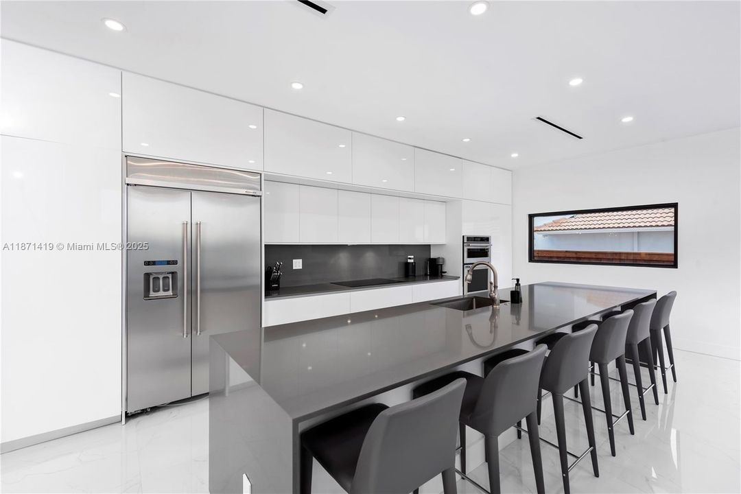 En Renta: $34,900 (5 camas, 5 baños, 4534 Pies cuadrados)