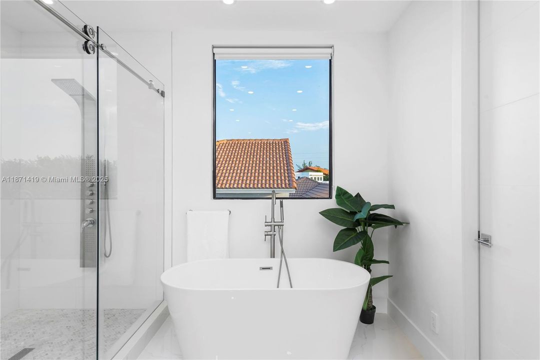 En Renta: $34,900 (5 camas, 5 baños, 4534 Pies cuadrados)