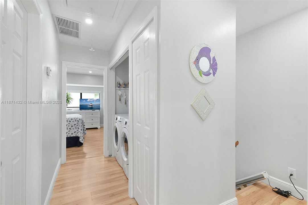 В аренду: $2,500 (2 спален, 2 ванн, 1270 Квадратных фут)