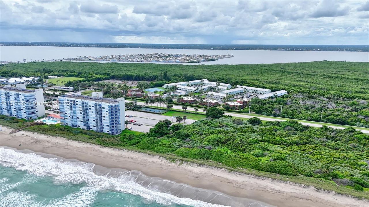 В аренду: $2,500 (2 спален, 2 ванн, 1270 Квадратных фут)