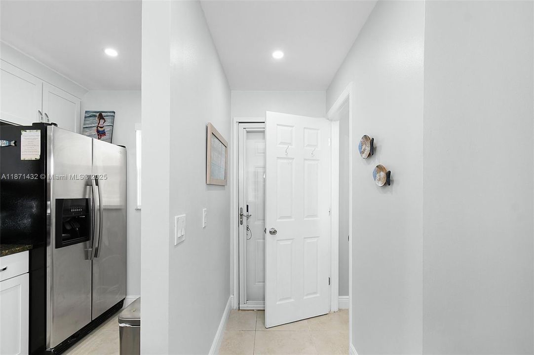 В аренду: $2,500 (2 спален, 2 ванн, 1270 Квадратных фут)