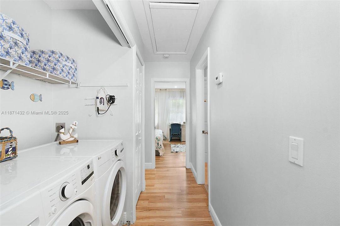 В аренду: $2,500 (2 спален, 2 ванн, 1270 Квадратных фут)