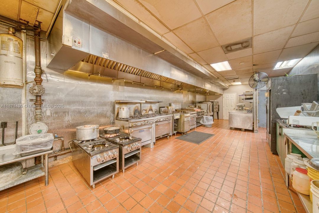 待售: $400,000 (0 贝兹, 0 浴室, 0 平方英尺)