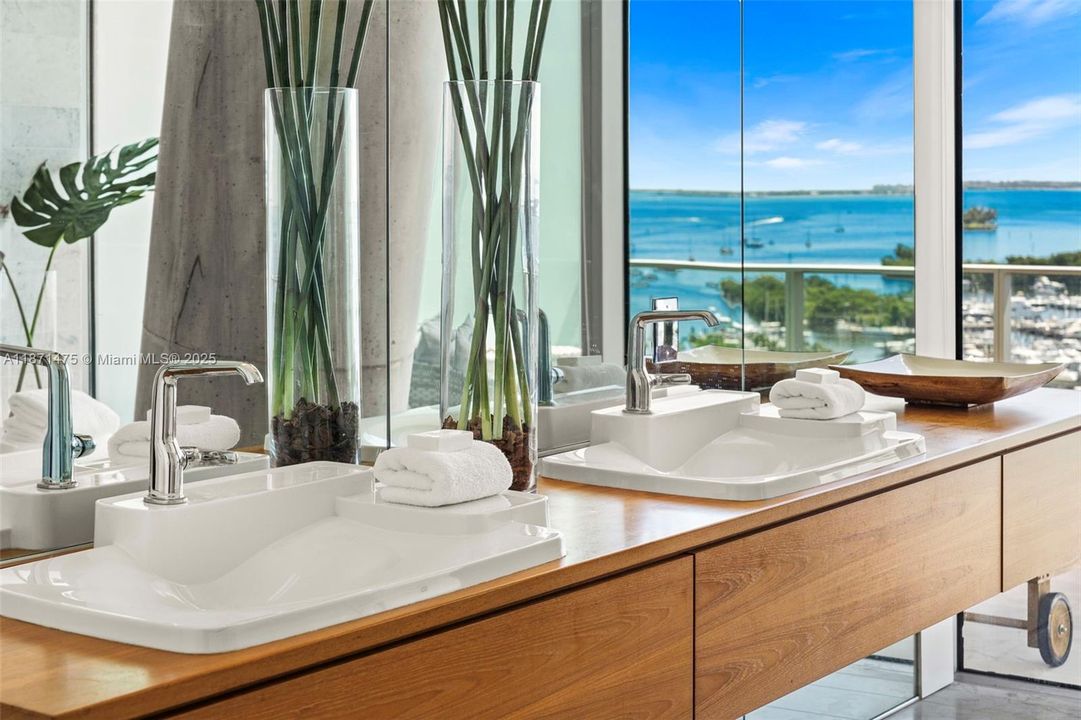 Recientemente alquilado: $31,000 (3 camas, 3 baños, 2404 Pies cuadrados)