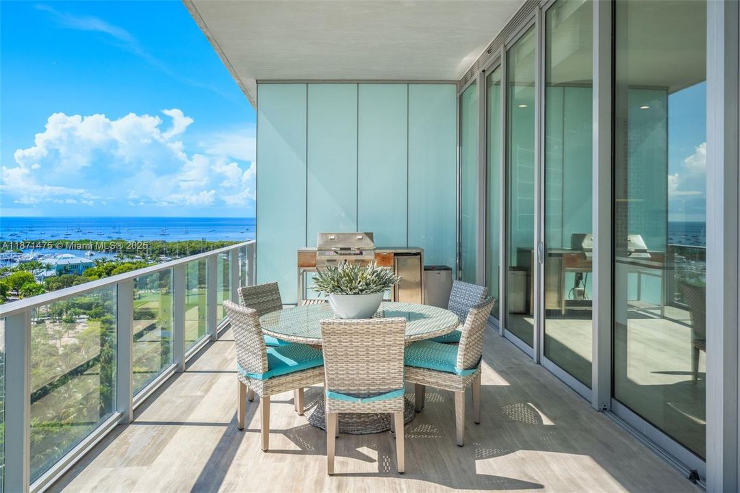 Recientemente alquilado: $31,000 (3 camas, 3 baños, 2404 Pies cuadrados)