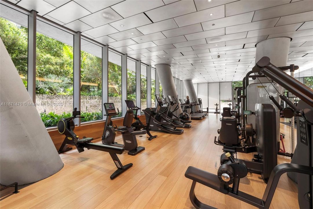 Recientemente alquilado: $31,000 (3 camas, 3 baños, 2404 Pies cuadrados)