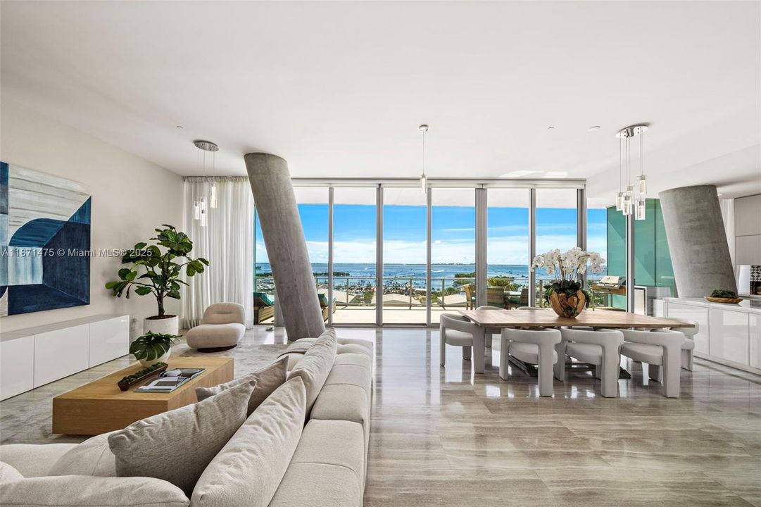 Recientemente alquilado: $31,000 (3 camas, 3 baños, 2404 Pies cuadrados)