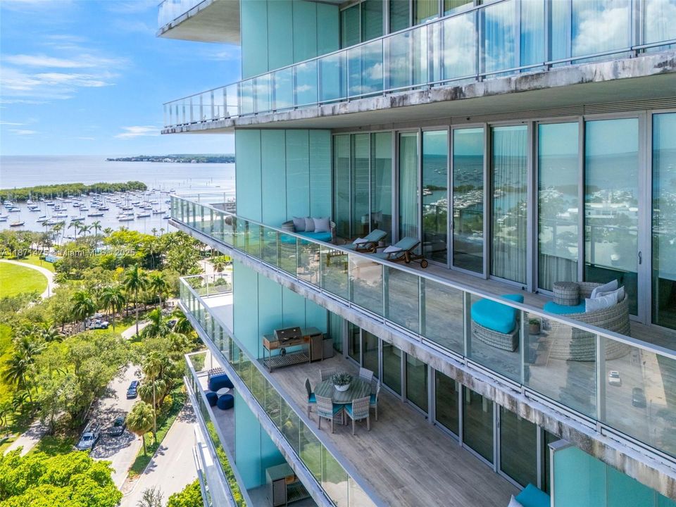 Recientemente alquilado: $31,000 (3 camas, 3 baños, 2404 Pies cuadrados)