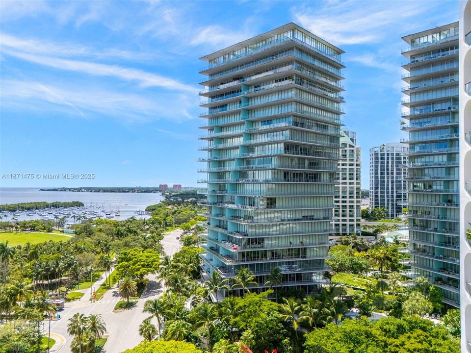 Recientemente alquilado: $31,000 (3 camas, 3 baños, 2404 Pies cuadrados)