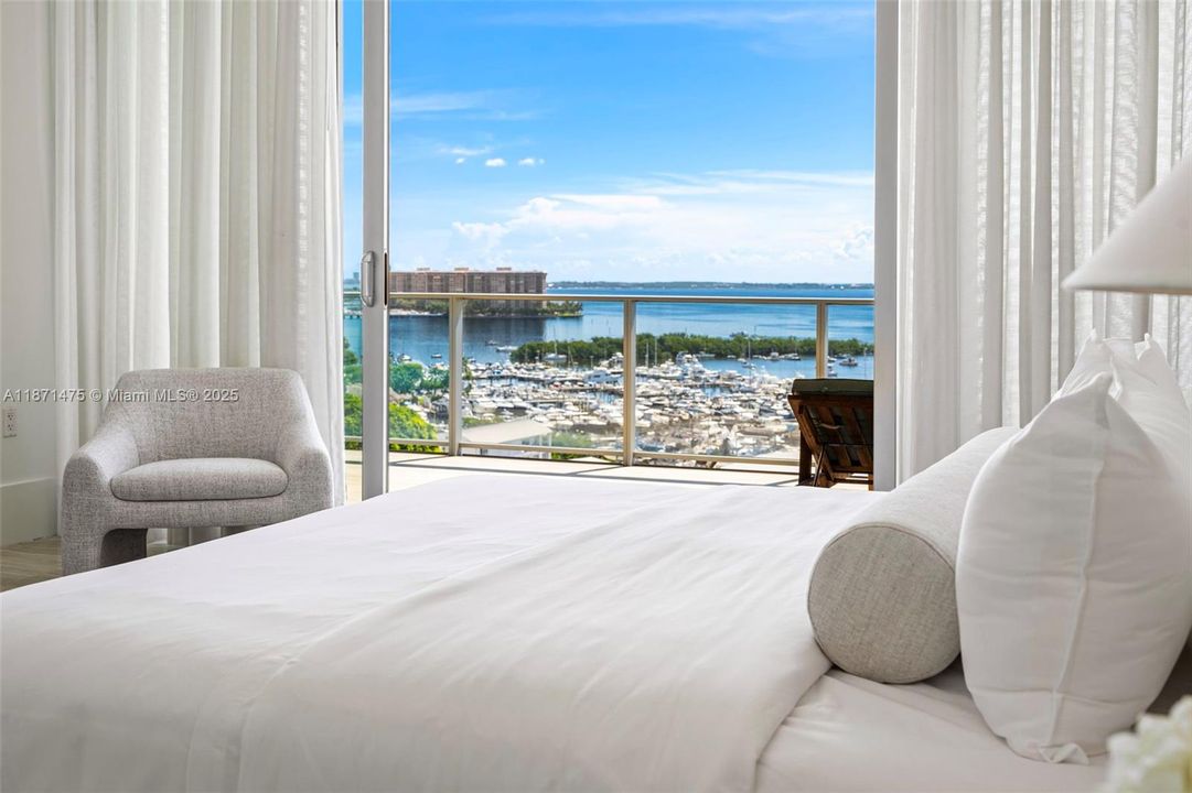 Recientemente alquilado: $31,000 (3 camas, 3 baños, 2404 Pies cuadrados)