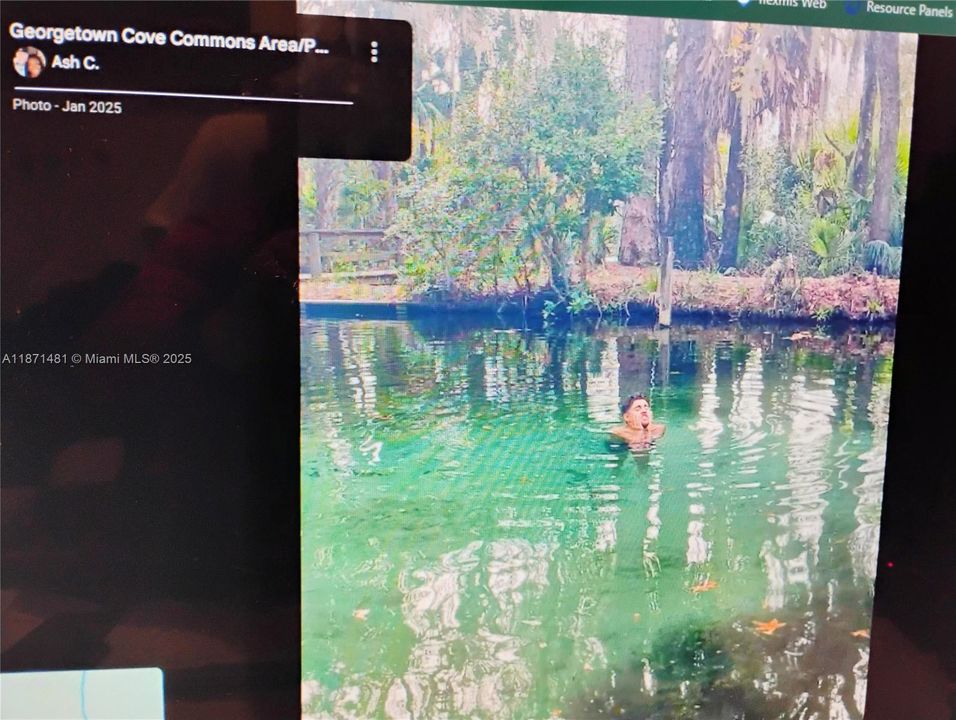 На продажу: $13,999 (0.23 acres)