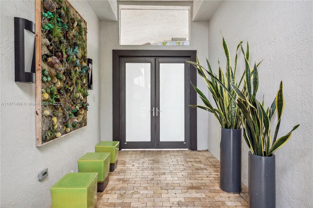 待售: $2,650,000 (5 贝兹, 5 浴室, 4858 平方英尺)