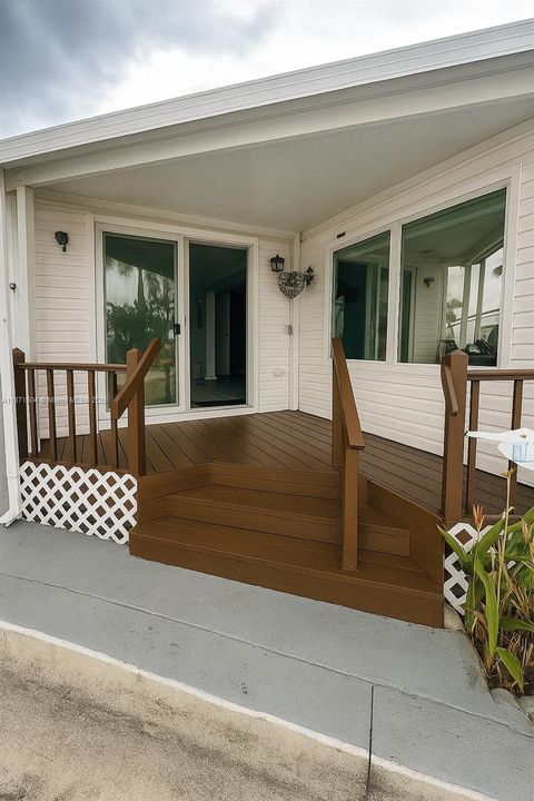 На продажу: $369,000 (2 спален, 1 ванн, 730 Квадратных фут)