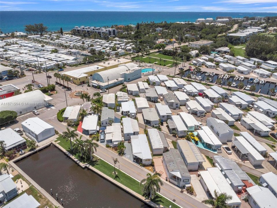 На продажу: $369,000 (2 спален, 1 ванн, 730 Квадратных фут)