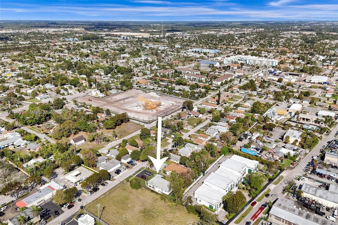 En Venta: $724,998 (0 camas, 0 baños, 2503 Pies cuadrados)