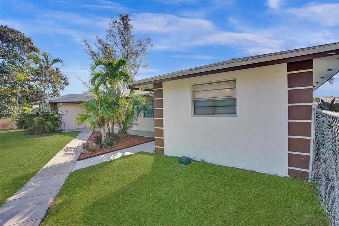 En Venta: $724,998 (0 camas, 0 baños, 2503 Pies cuadrados)