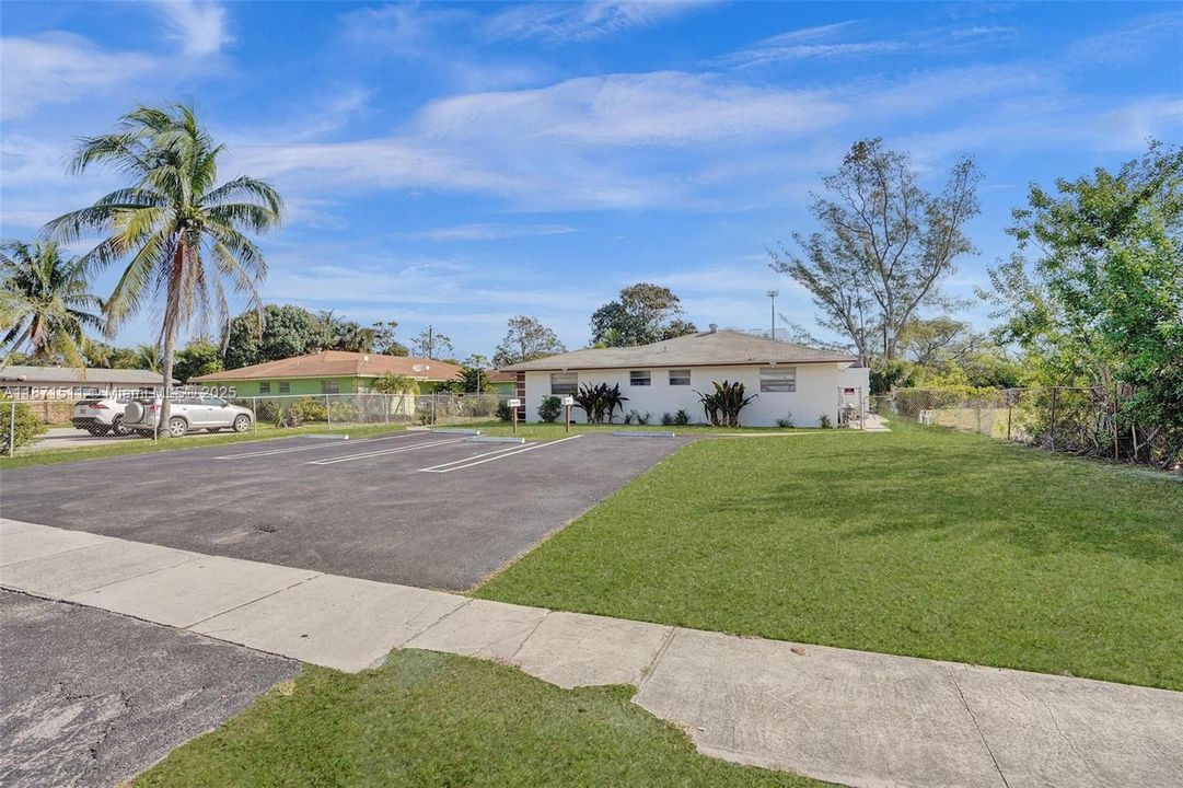 En Venta: $724,998 (0 camas, 0 baños, 2503 Pies cuadrados)