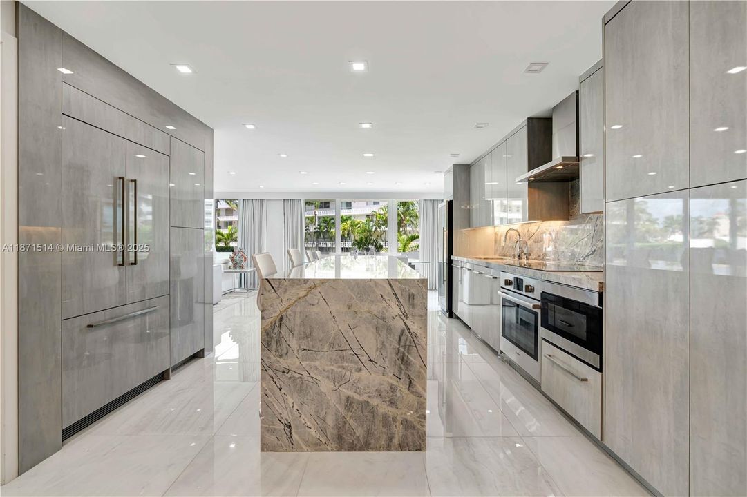 Recientemente alquilado: $27,000 (2 camas, 2 baños, 1644 Pies cuadrados)