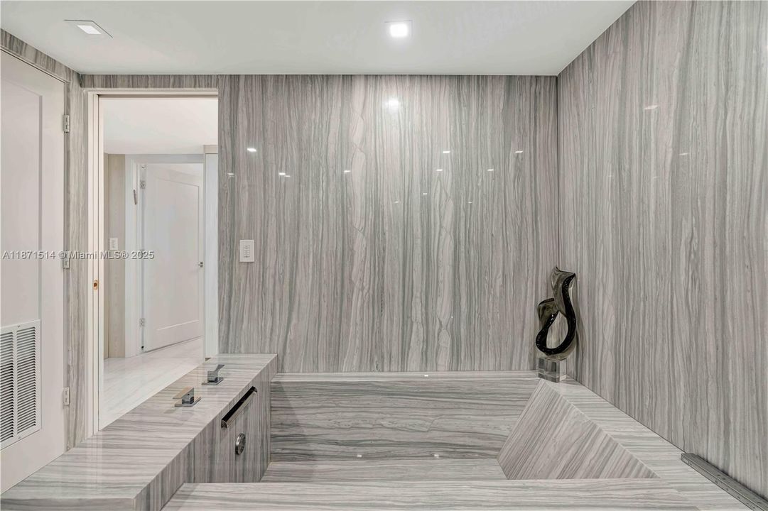 Recientemente alquilado: $27,000 (2 camas, 2 baños, 1644 Pies cuadrados)