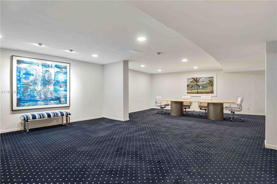 Recientemente alquilado: $27,000 (2 camas, 2 baños, 1644 Pies cuadrados)