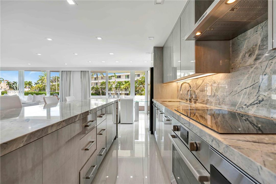 Recientemente alquilado: $27,000 (2 camas, 2 baños, 1644 Pies cuadrados)