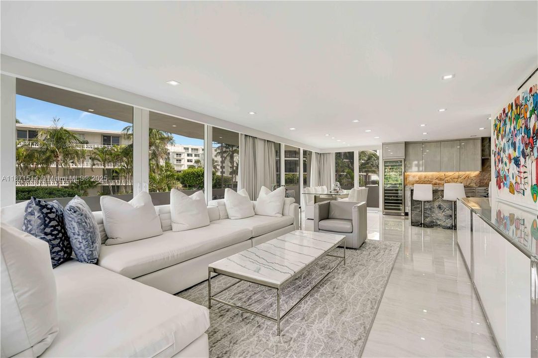 Recientemente alquilado: $27,000 (2 camas, 2 baños, 1644 Pies cuadrados)