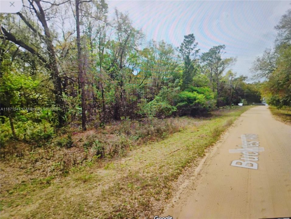 На продажу: $3,109 (0.22 acres)